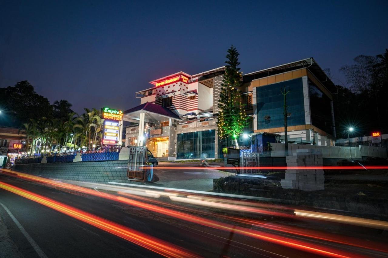 Hotel Empire Residency à Tiruvalla Extérieur photo