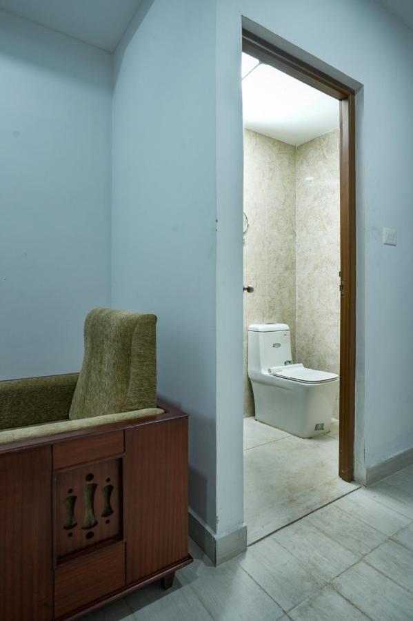 Hotel Empire Residency à Tiruvalla Extérieur photo
