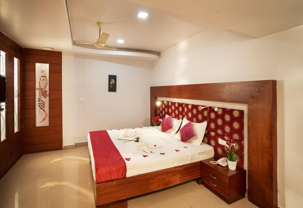 Hotel Empire Residency à Tiruvalla Extérieur photo