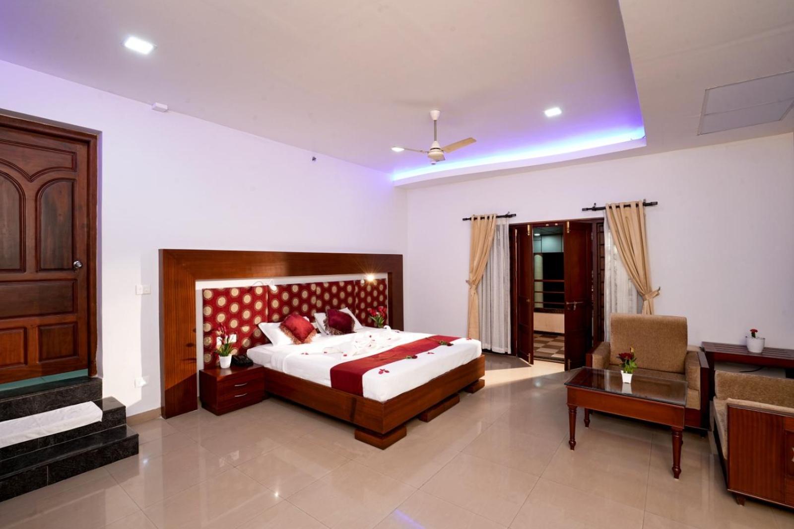 Hotel Empire Residency à Tiruvalla Extérieur photo